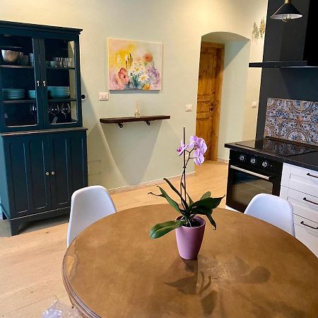 La Chicca Del Centro Apartment Специя Екстериор снимка